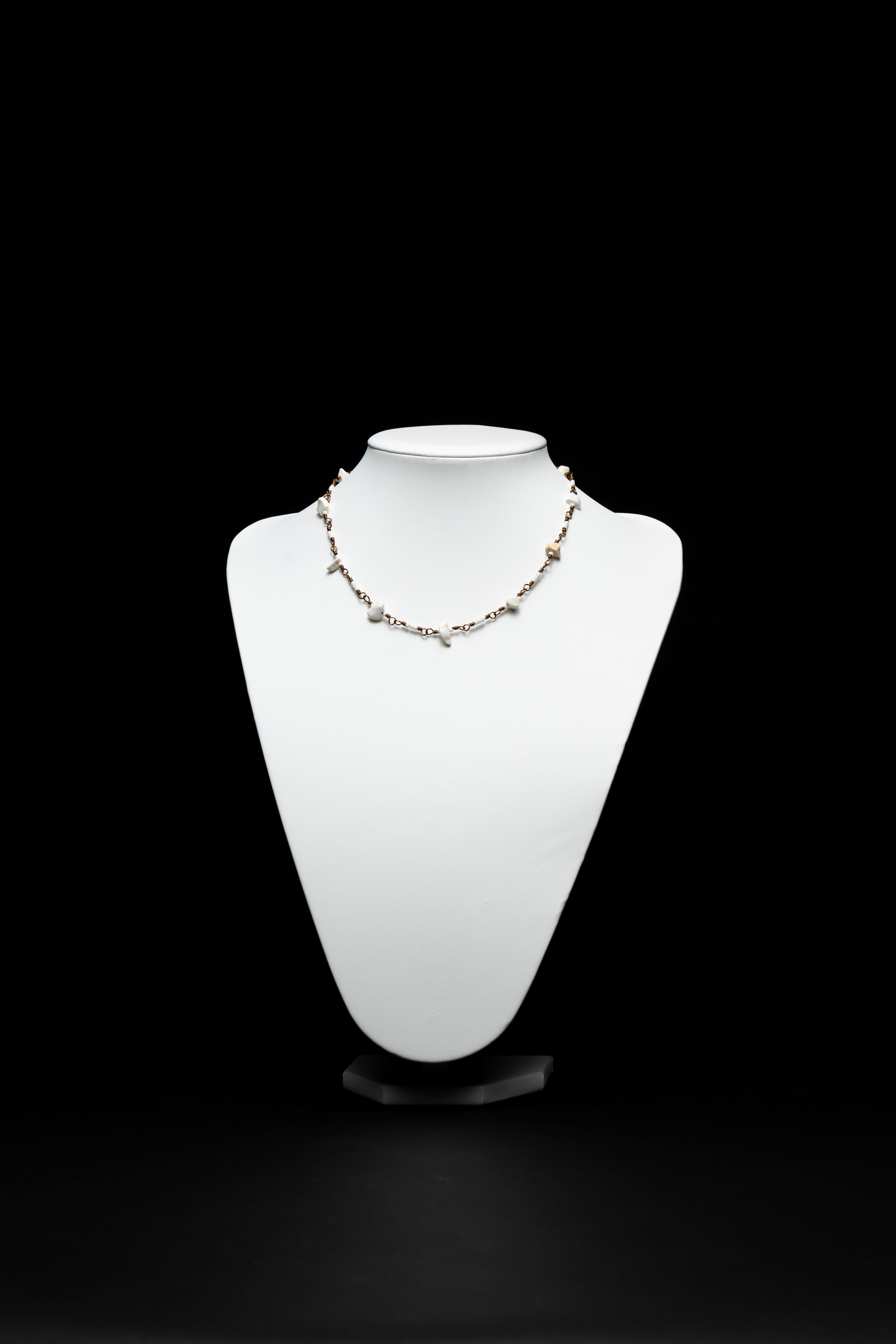 White Turquoise Chip Stone Necklace
