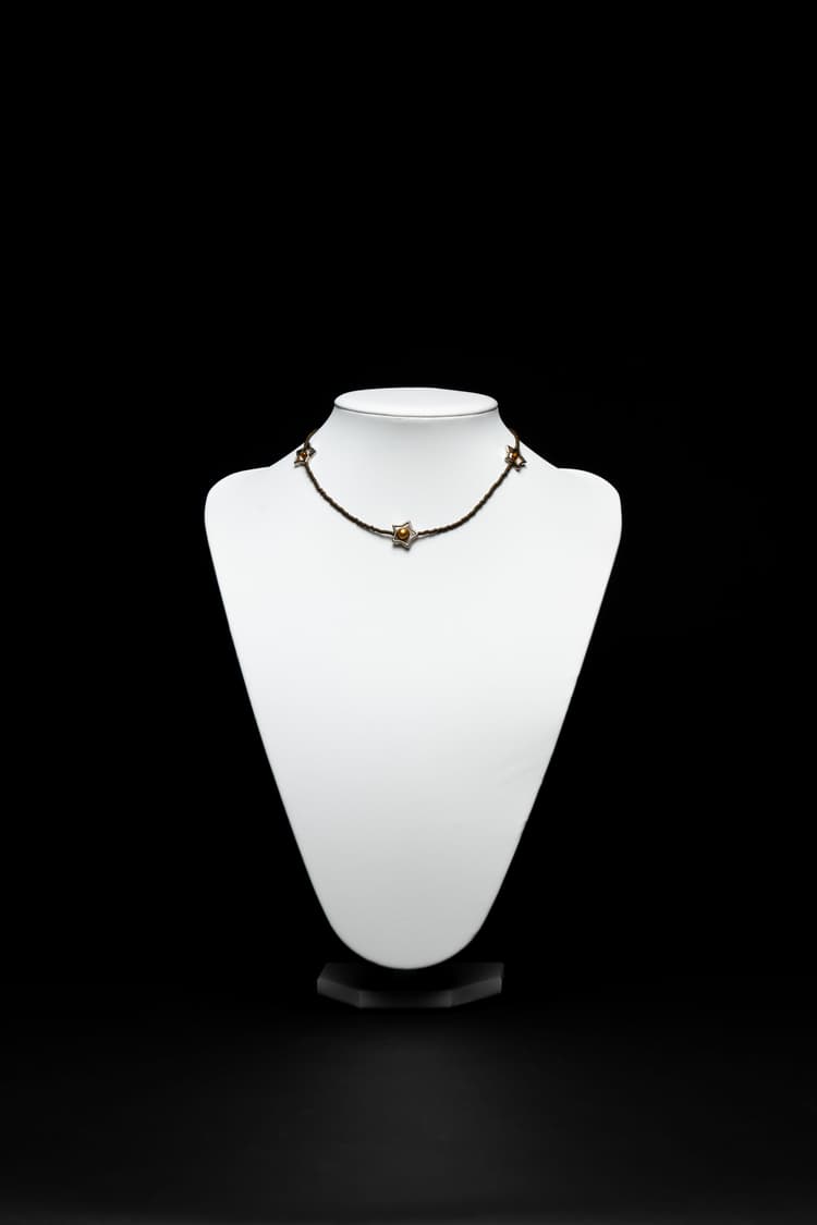 Brown Seed Bead Star Accent Freshwater Pearl Choker Necklace detail 1
